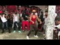 Farii pupaa akicheza ngoma ya arsenal kuchana mkeka
