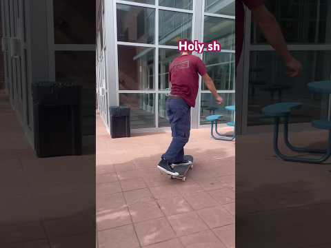 The sound of skateboarding on bricks is just nice #pizzaskateboards #asmr #skateboarding