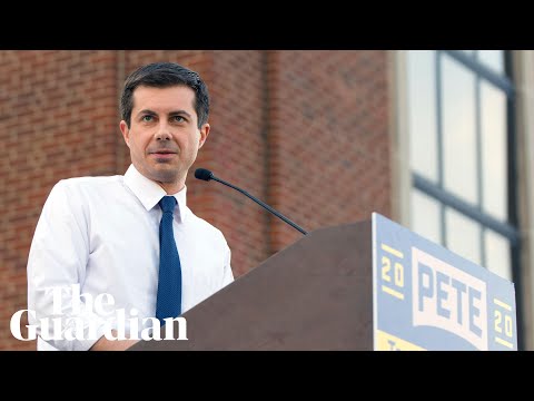2020 candidate Pete Buttigieg responds to anti-gay heckler at Iowa rally