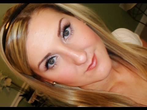 Makeup Howto: Cat-Eye Liner, 50's Retro