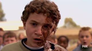 Spazz Hits Stevie - Malcolm In The Middle - S1E1 - Pilot Hq