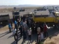 اصحاب شاحنات النقل العمومي للبضائع يغلقون ا