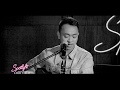 Nar Cabico performs