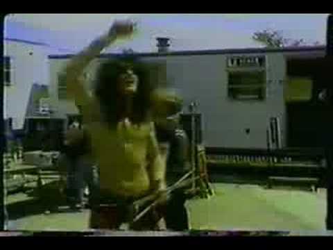 Mötley Crüe - Down at the Whiskey