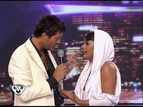 Showmatch 2011 - Larissa Riquelme bailó su video clip