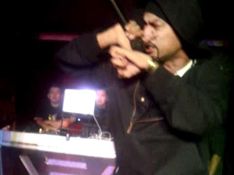 kali Denali~Bohemia & Jhind live club visionz.3GP