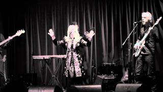 Toyah & The Humans - Titanium Girl