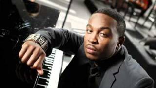 Watch Pleasure P Make You Love Me video