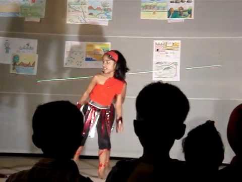 Mera Naam chin chin chu dance by Preeta Puhan ( mamlu ).MPG