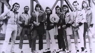 Watch Showaddywaddy Sing On Louise video