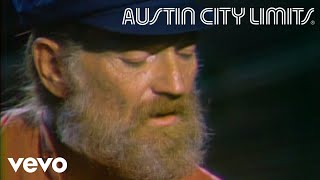 Watch Willie Nelson Night Life video