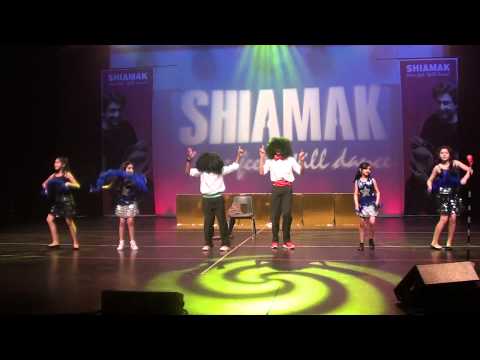 Shiamak Spring Funk 2012 - Aunty Ji