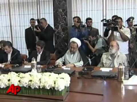 Ahmadinejad Boosts Hezbollah With Lebanon Visit