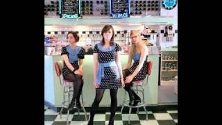 Watch Pipettes It Hurts To See You Dance So Well video