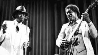 Watch Buddy Guy  Junior Wells Rollin And Tumblin video