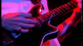 Watch Queen Guitar Solo (Live) video