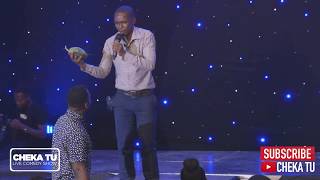 CHEKA TU. Mzalendo Edition. Mr Sanga kwenye stage.