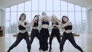 Rose - On The Ground Mirrored Performance Video