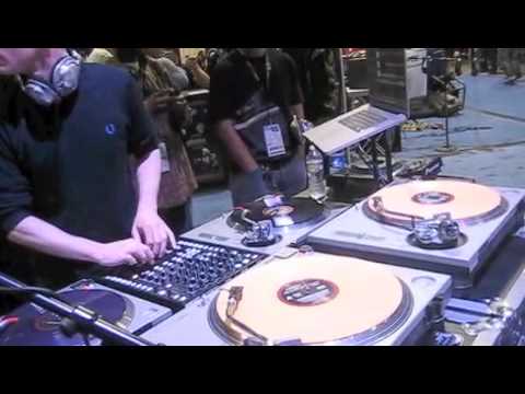 Jeff Milligan on 4 deck with Serato 2.0/Rane SIXTY-EIGHT NAMM 2010