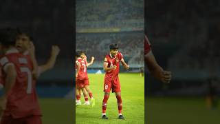 4HrhqmrxBVs Video Image