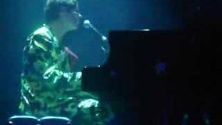 Watch Rufus Wainwright Leaving For Paris No 2 video