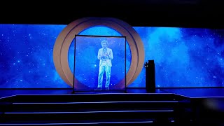 Speaker Danés Se Presenta Como Holograma En Buenos Aires