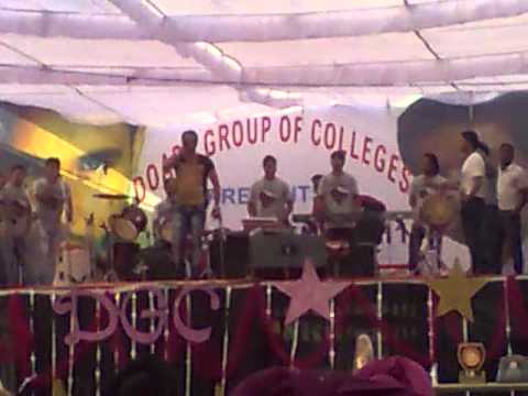 Amrinder gill live(daru)in DGC kharar light gone....