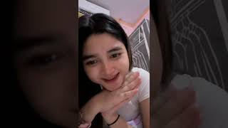 Live Blunder No Armor Kelihatan Belahan Nya