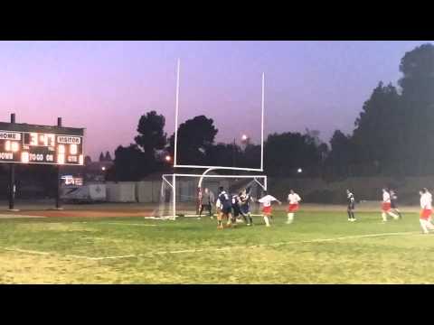 Free kick for sonora almost leads to a goal