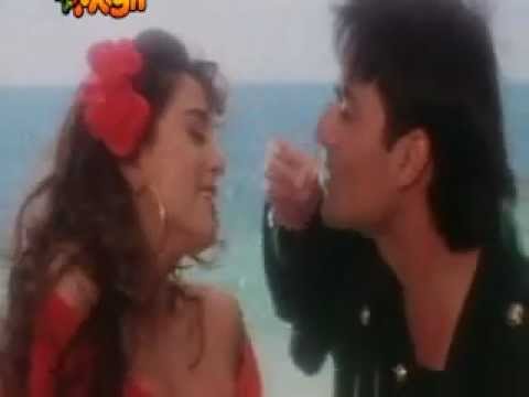 teri aankhon ka deewana daraar
