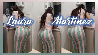 Lamartinezruiz Lavando Mi Bolso Favorito Hermosa Modelo Colombiana