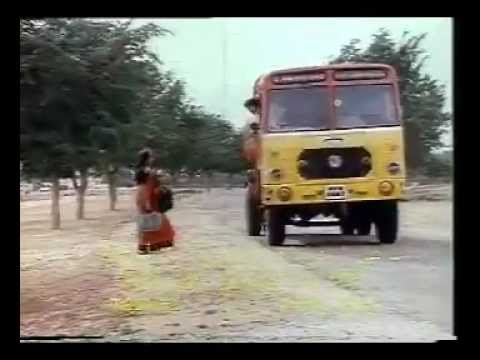 Akashamake Kanimalar - Namukku Parkkan Munthirithoppukal (1986...
