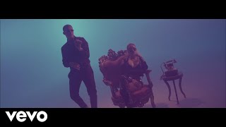 Karol G & Bad Bunny - Ahora Me Llama