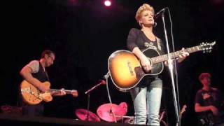 Watch Shelby Lynne Buttons And Beaus video