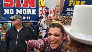 Video: On the Highway To Hell, Mardi Gras - Ruben Israel vs LGBT Parade