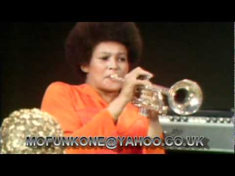 Sly & The Family Stone - Dance To The Music.live Tv Performance 1969