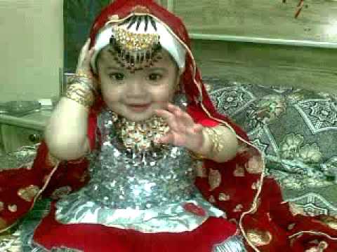 churu gali me aaj chand nikala