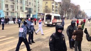 Видео Олимпийский огонь 2014. Ростов-на-Дону. пер.Журавлева. 4из4 от Александр Коблов, переулок Журавлёва, Ростов-на-Дону, Россия