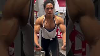 Extremely Muscular Women Chest Workout Muscle Girl Huge Fbb Flex Pecs
