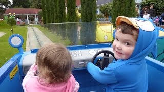 Daddy Pigs Car Ride At Peppa Pig World Paultons Theme Park