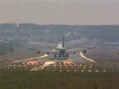 Airplane landings in Wellington NZ Airplane landings in Wellington NZ
