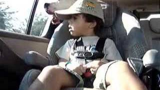 Watch Raffi Joshua Giraffe video