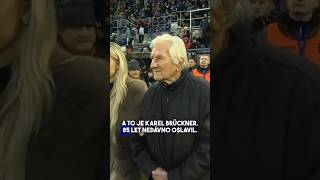 4b19L7xhRtE Video Image