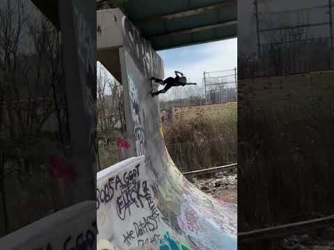 FDR Wallride shuv @piykerman #shralpin | Shralpin Skateboarding