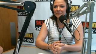 Auctioneer Emily Wears Auctions Off A Banana