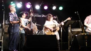 Watch Hazel Dickens Mama