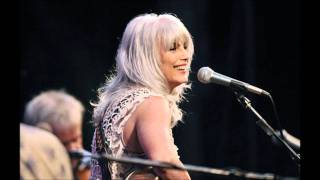 Watch Emmylou Harris Loves Gonna Live Here video