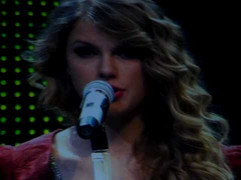 Love Story Taylor Swift.