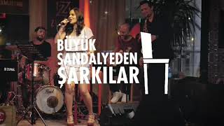 Büyük Sandalyeden Şarkilar