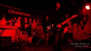 Watch Alternative 4 Still Waters video